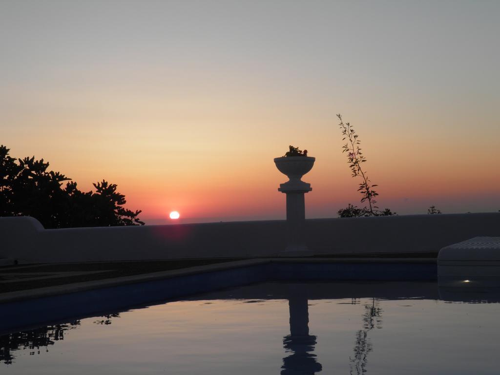 Santorini Traditional Suites Vóthon Eksteriør billede