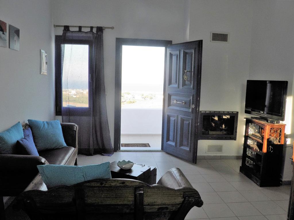 Santorini Traditional Suites Vóthon Eksteriør billede